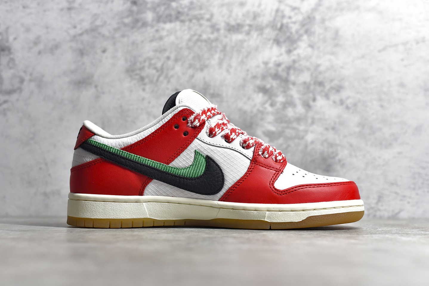SB Dunk Low Frame Skate Habibi CT2550-600