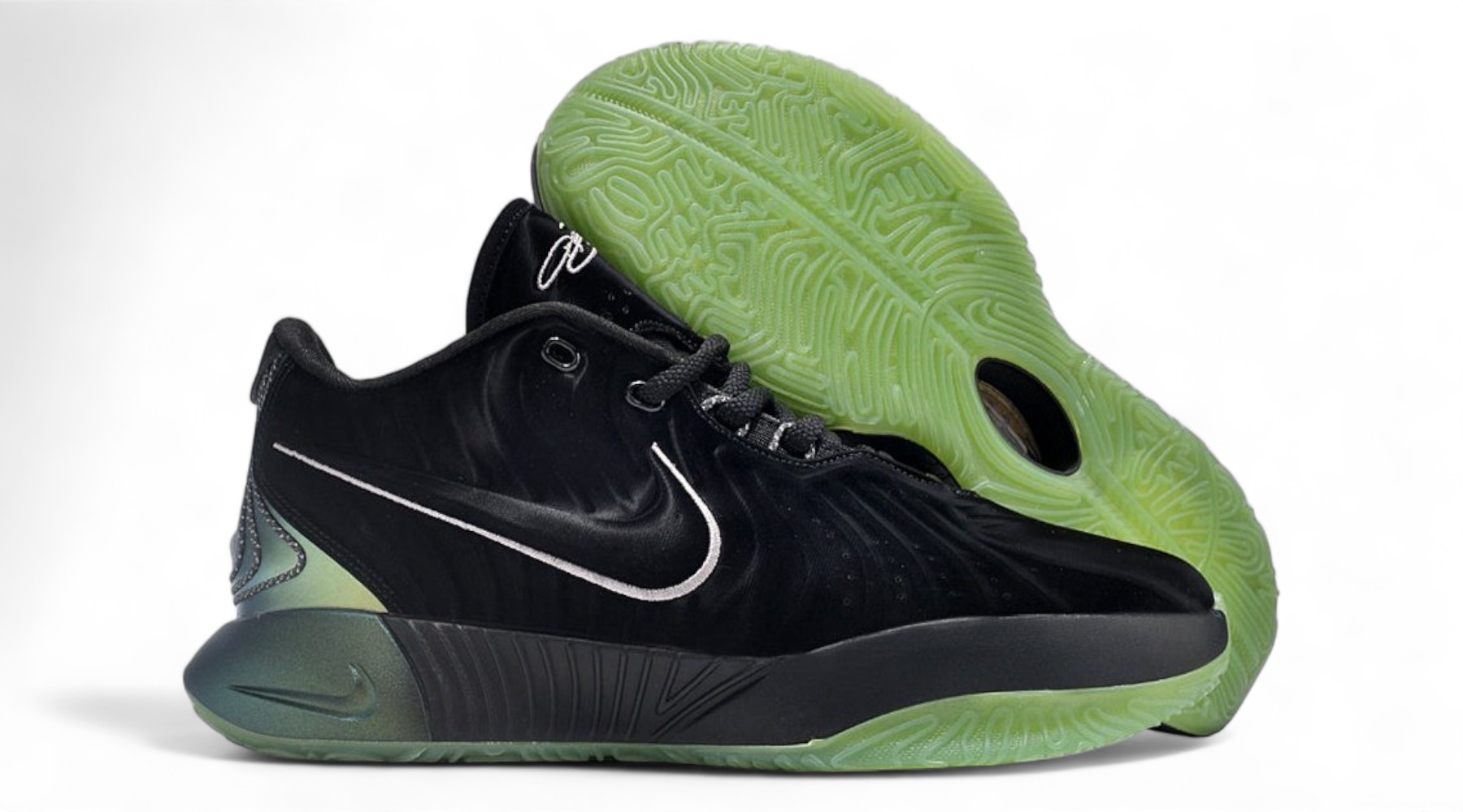 NIKE LEBRON 21 x TAHITIAN