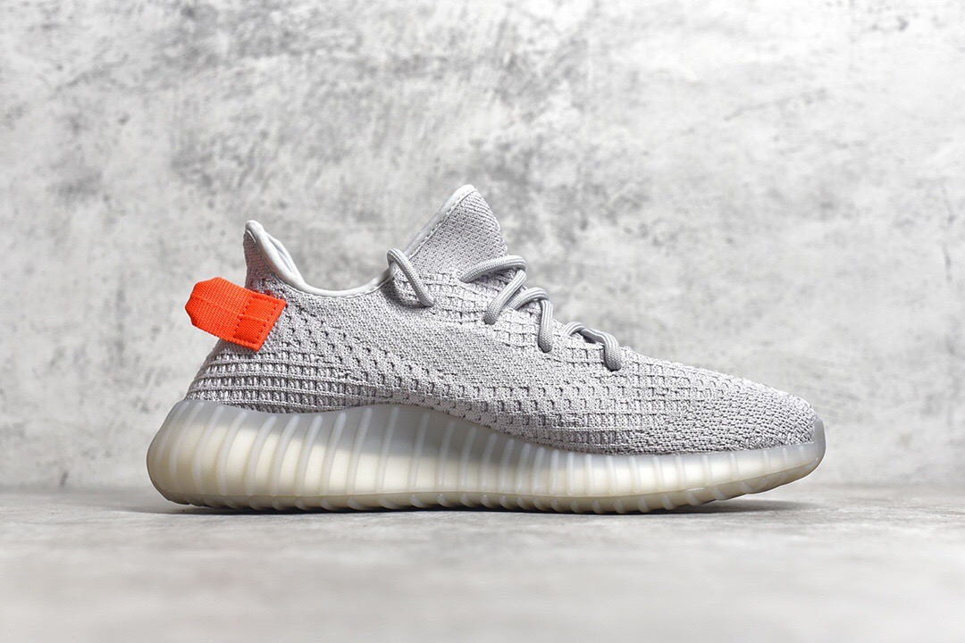 Yeezy 350 V2 Tail Light