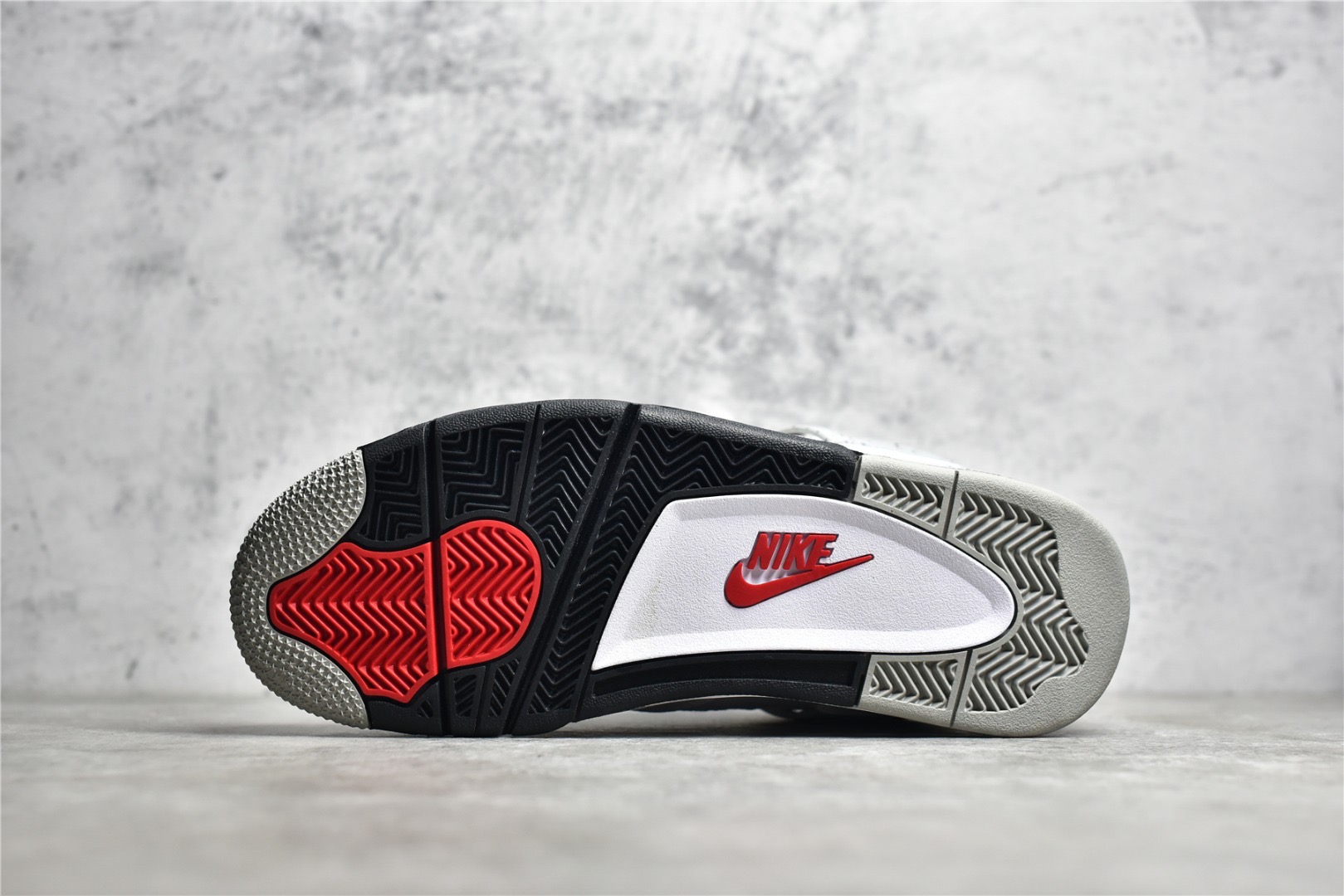 Jordan 4 Retro White Cement