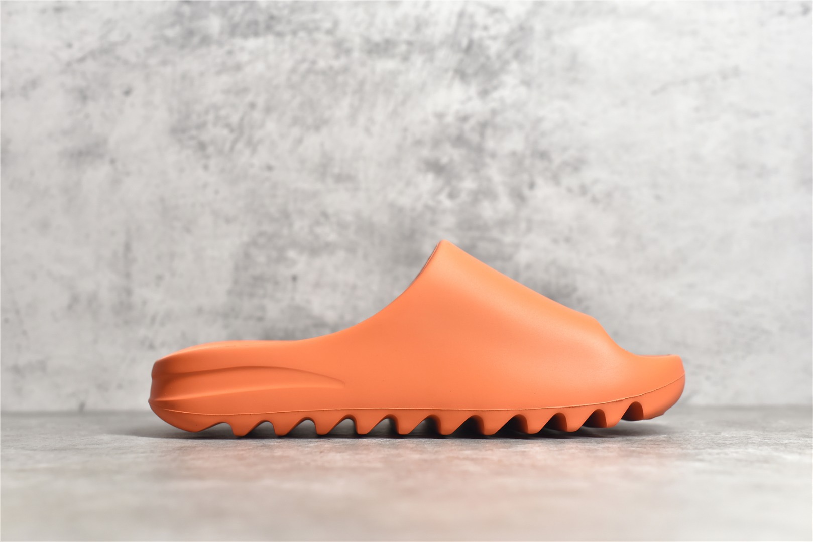 Yeezy Slide Enflame Orange