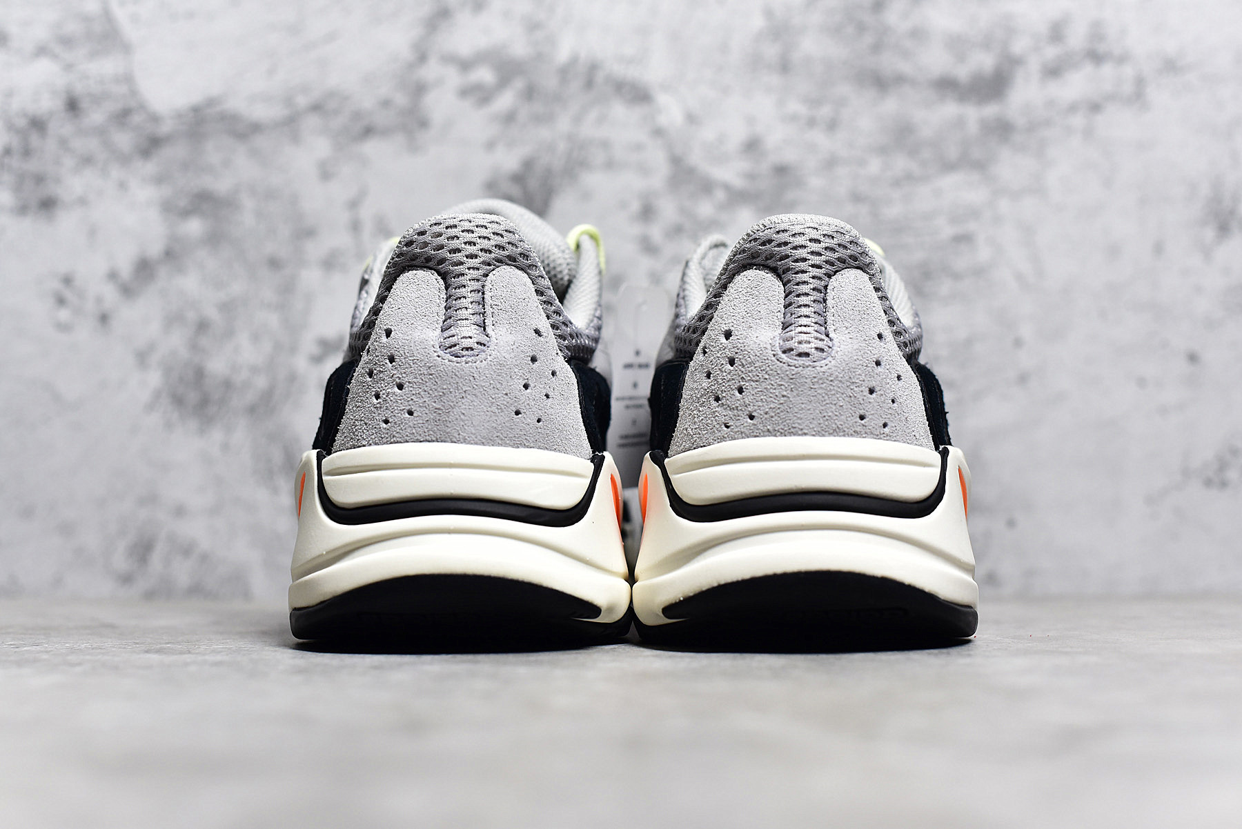 YEEZY 700 “WAVE RUNNER”