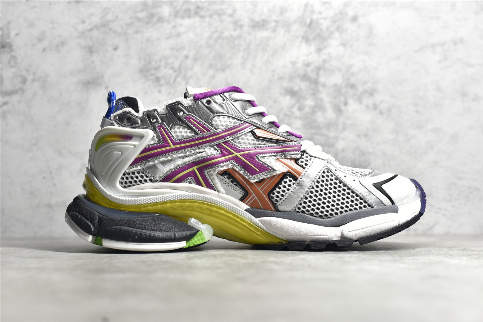 Balenciaga RUNNER SNEAKER