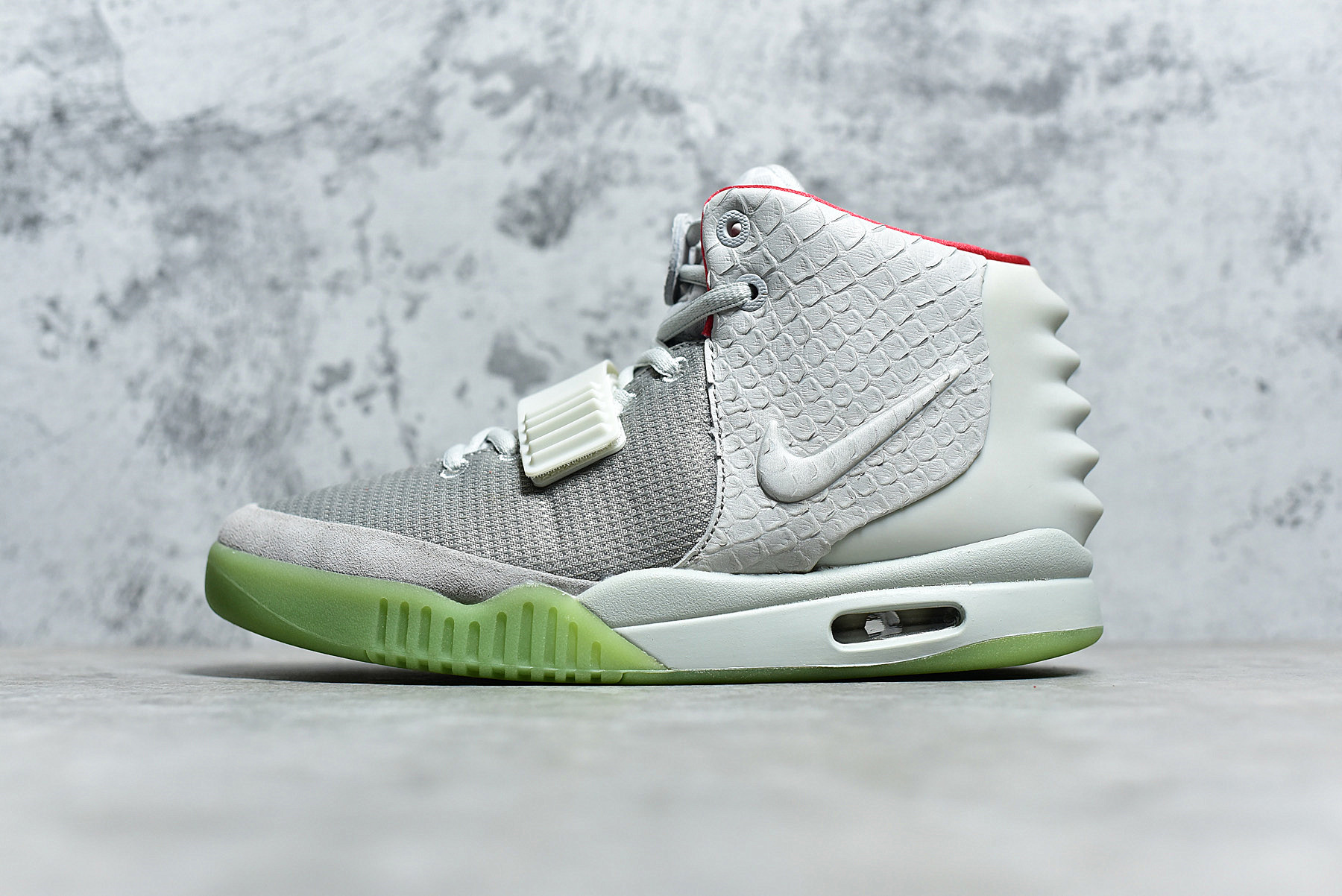 Air Yeezy 2 NRG ‘Pure Platinum’
