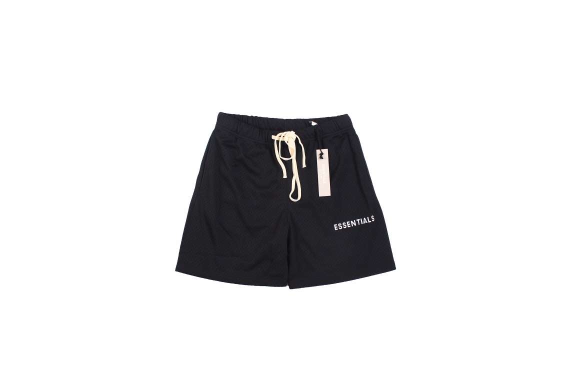 Essential Mesh Short
