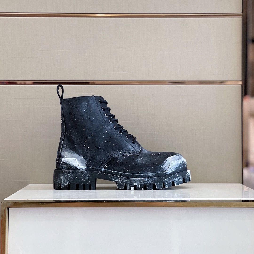 Balenciaga MEN'S STRIKE LACE-UP BOOT