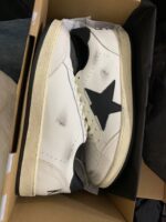 Sneaker Ball Star donna in suede nero con stella in pelle bianca e talloncino in pelle nera