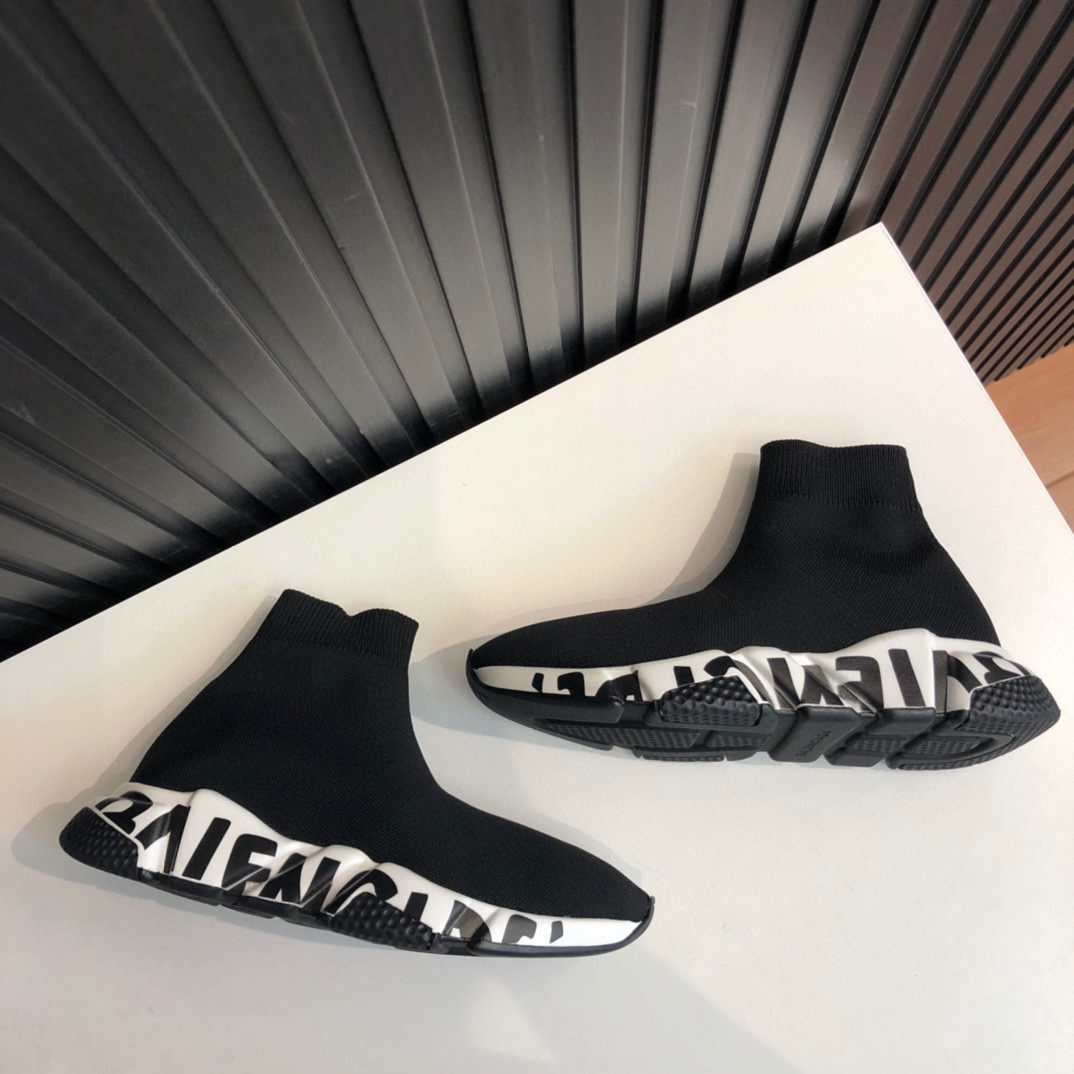 Balenciaga GRAFFITI SPEED SNEAKER