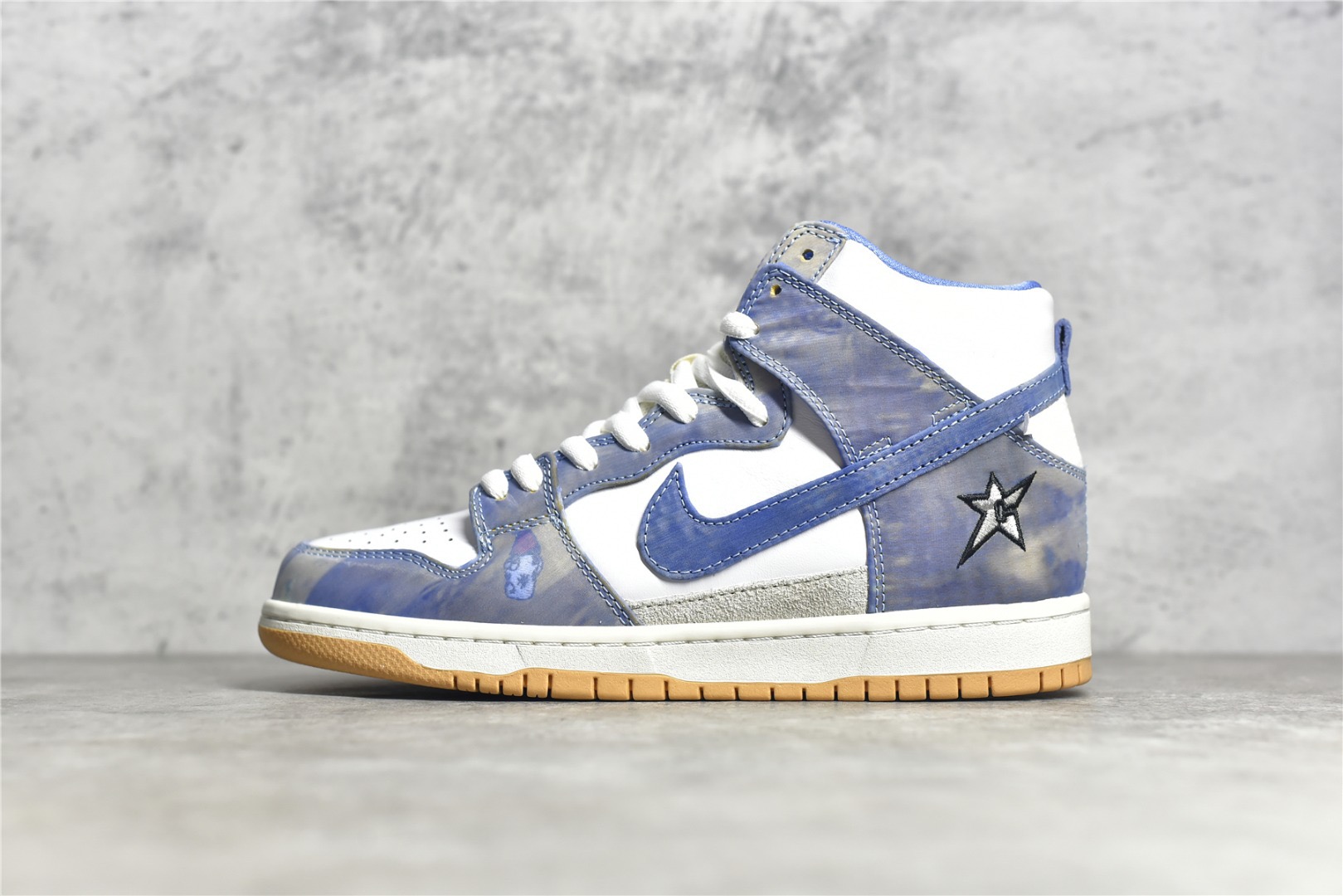 SB Dunk High Carpet Company CV1677-100