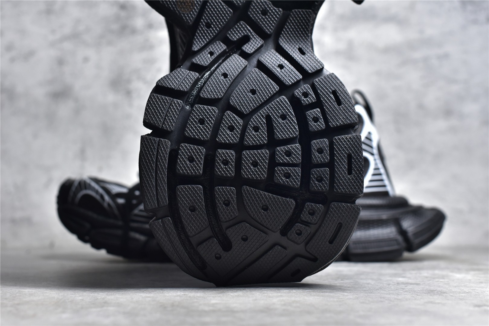 Balenciaga 3XL Trainers In Black