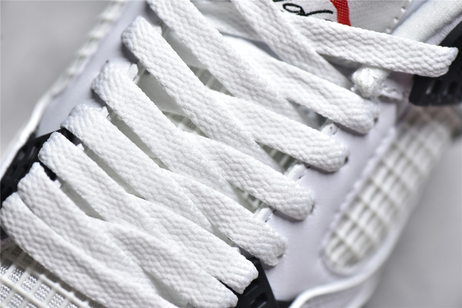 Jordan 4 Retro White Cement