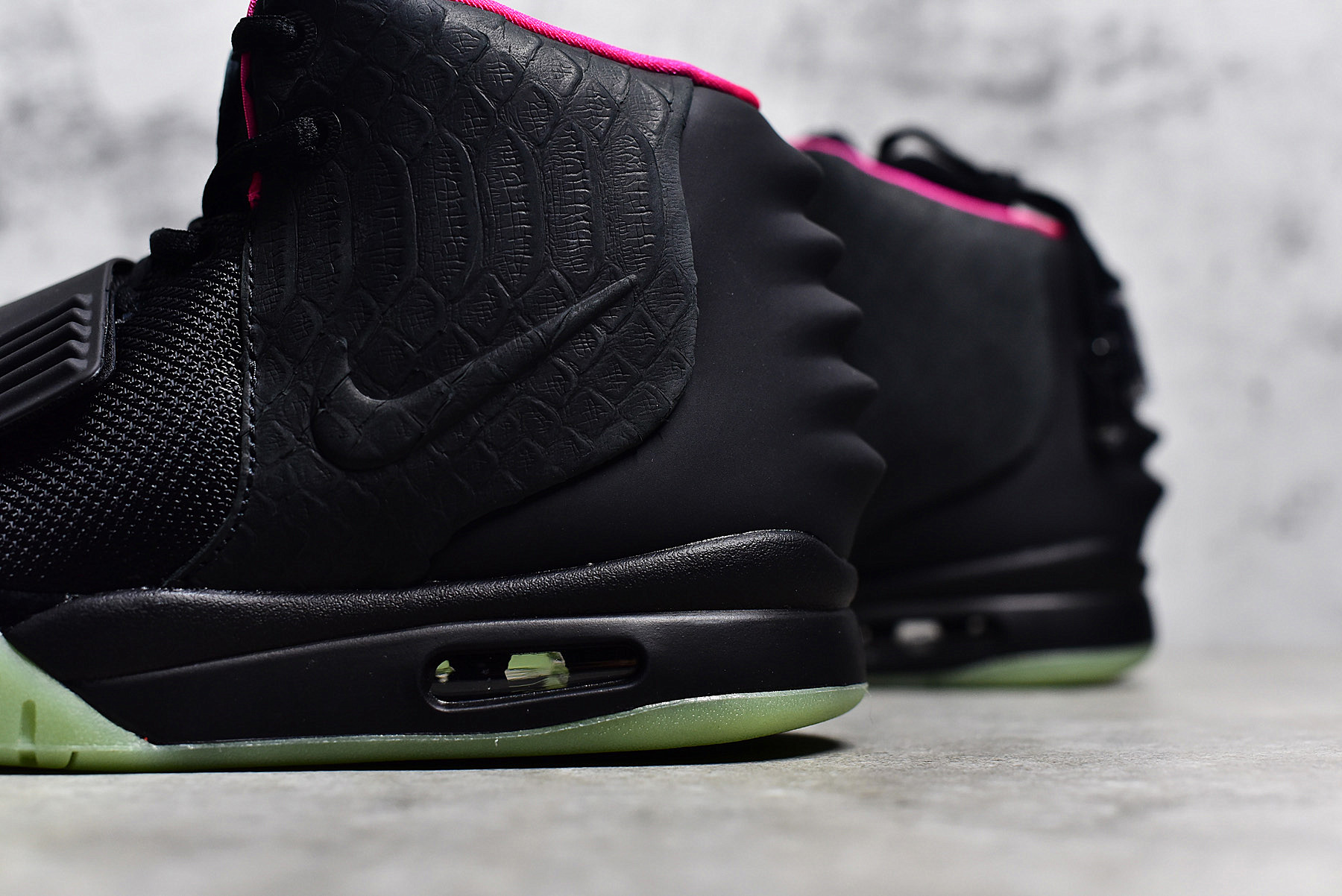 Air Yeezy 2 NRG ‘Solar Red’