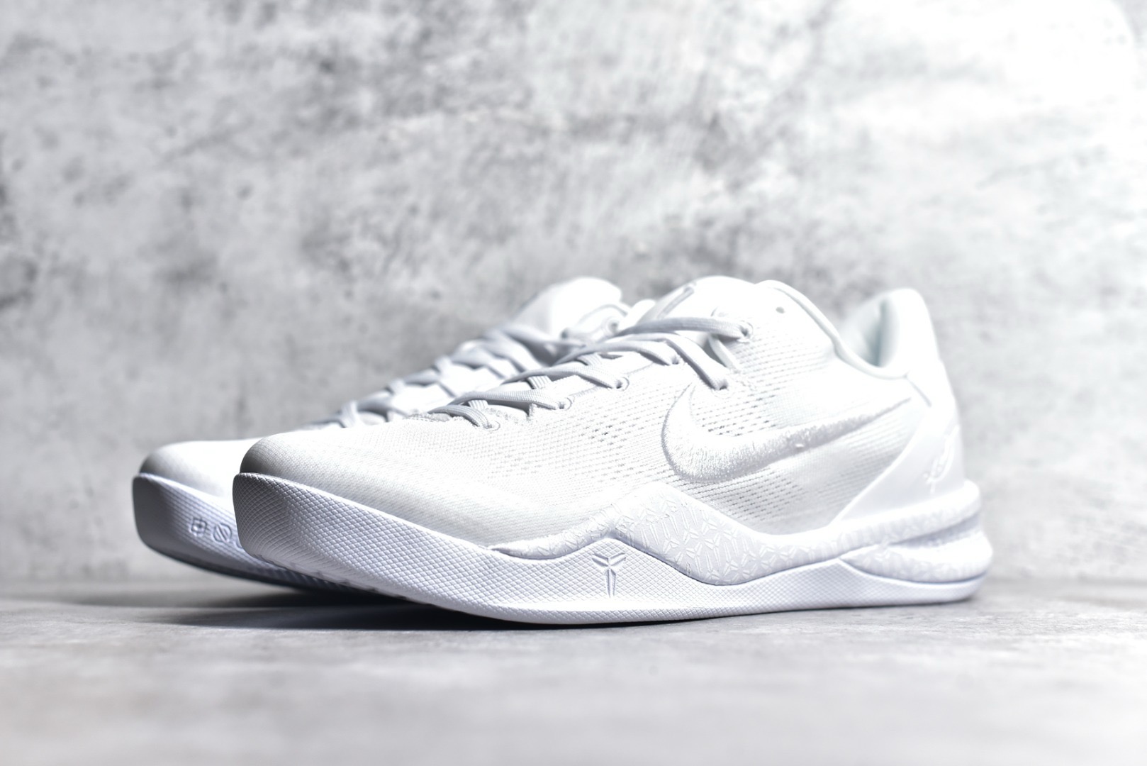 Nike Kobe 8 Protro "Halo"