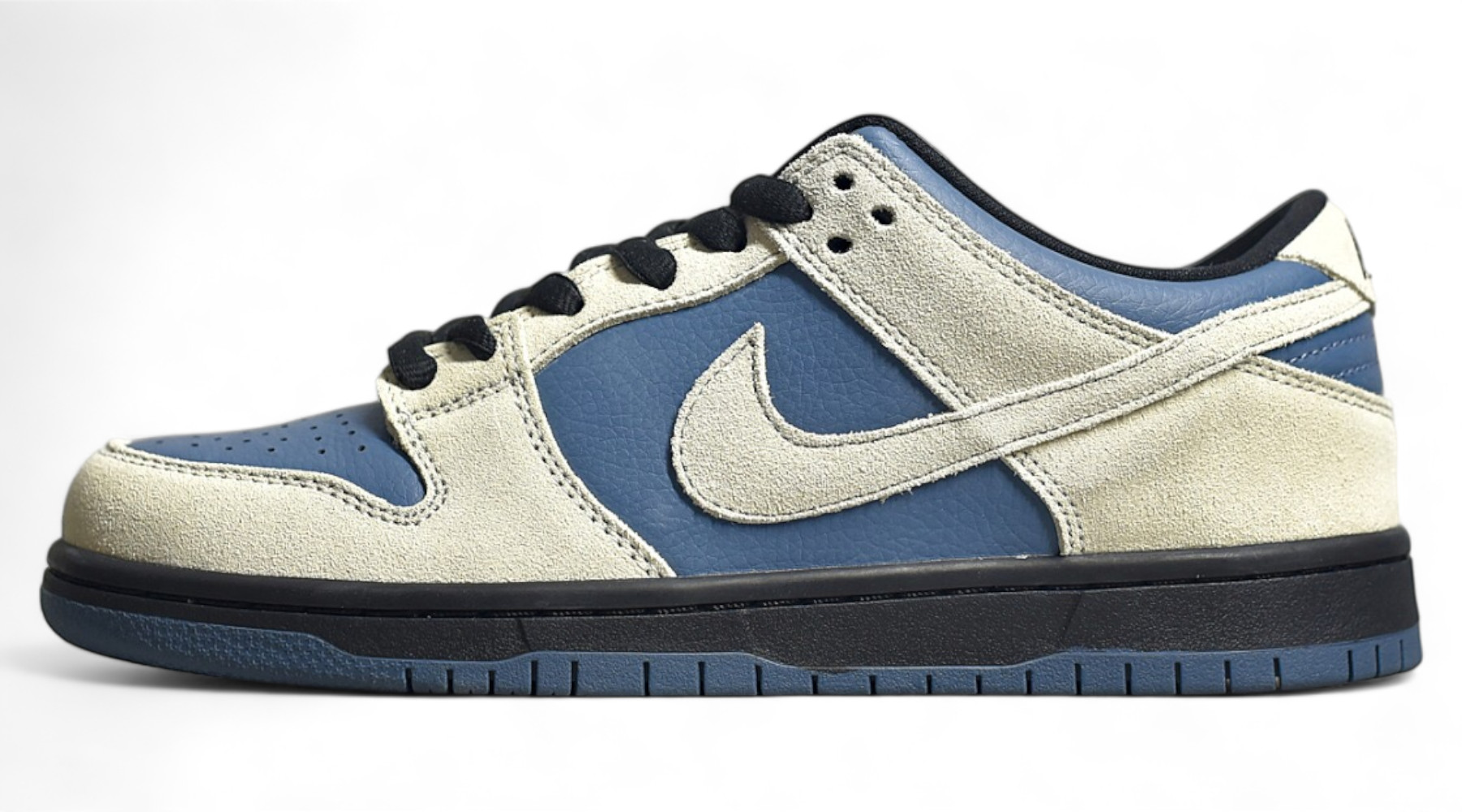 SB Dunk Low Atmosphere Blue Beige BQ6817-002