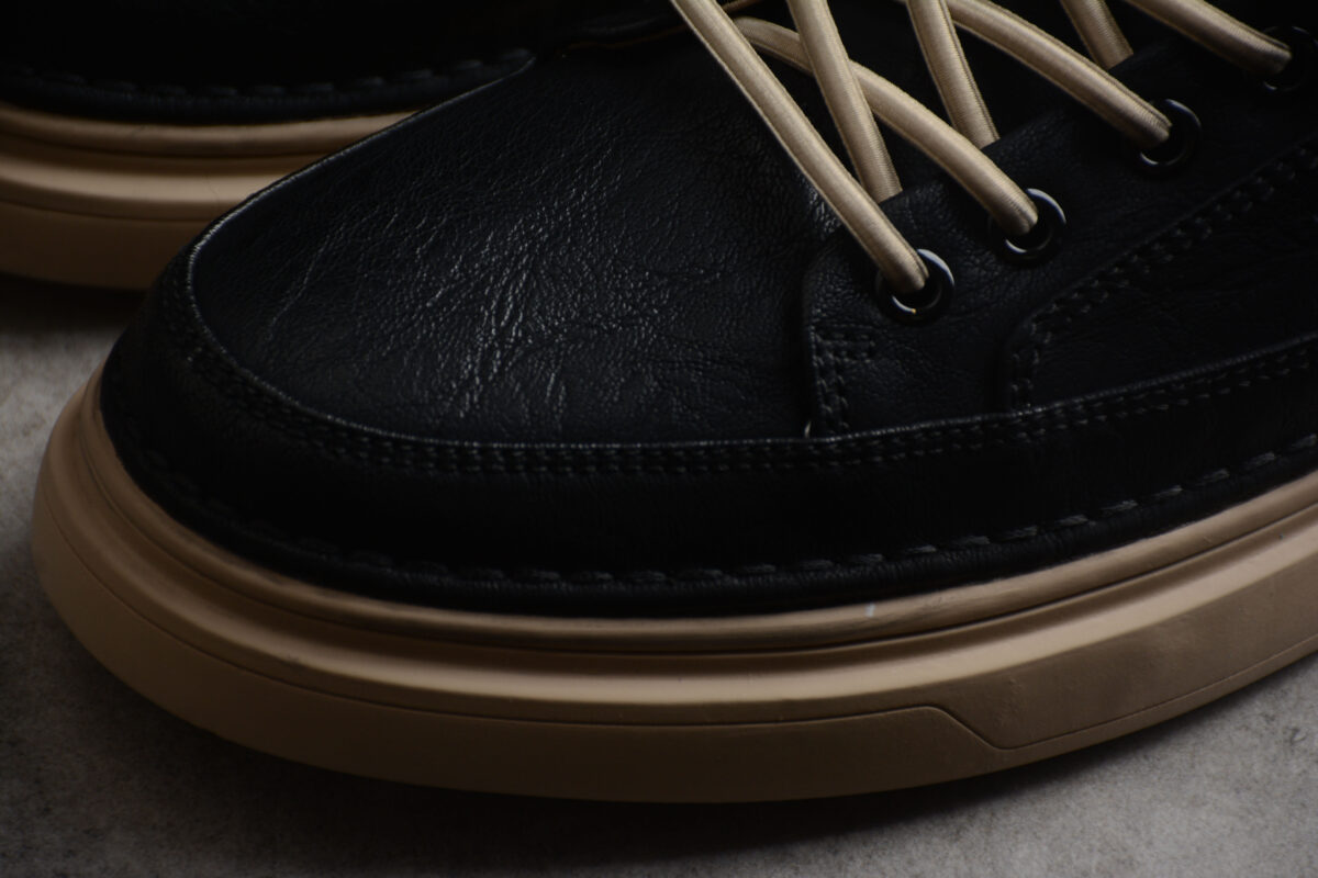 Dior Leather Low-Top Sneaker – Black/Beige