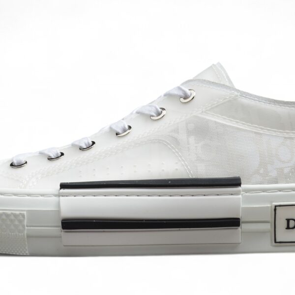 Dior B23 Oblique Low-Top Sneaker – Black with Gum Sole (Copy)