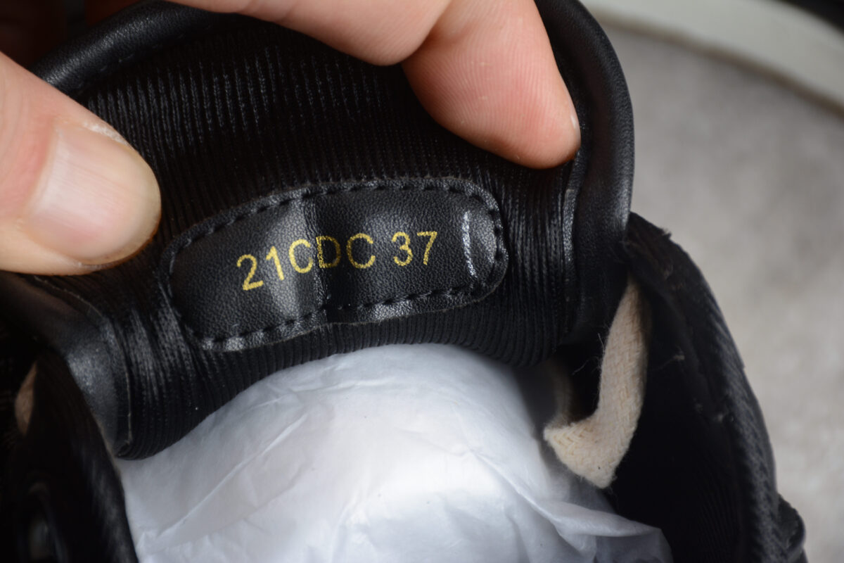 Dior B30 Retro Sneaker – Black/White Oblique