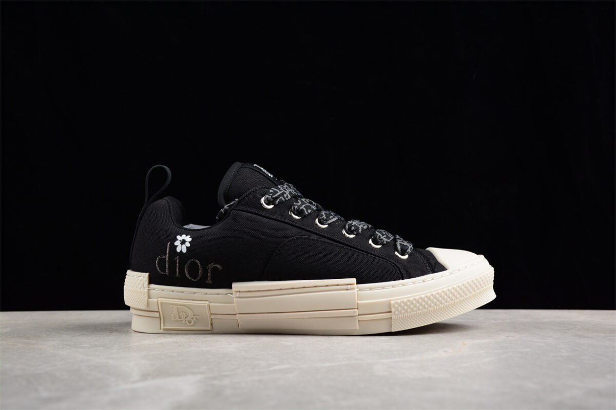 Dior B23 Oblique Low-Top Sneaker – Black with Gum Sole (Copy)
