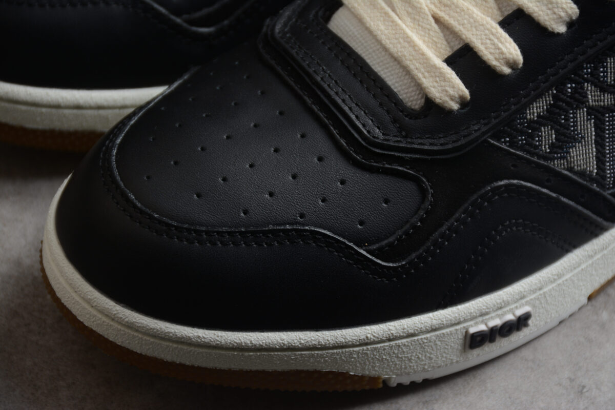 Dior B30 Retro Sneaker – Black/White Oblique