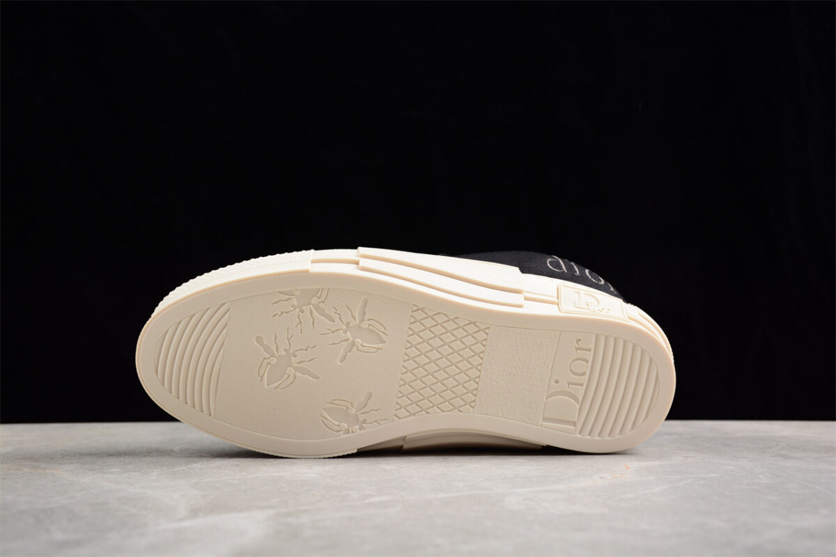 Dior B23 Oblique Low-Top Sneaker – Black with Gum Sole (Copy)