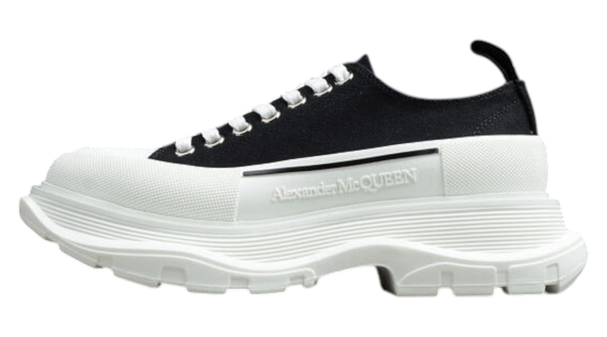 Alexander McQueen Tread Slick Low-Top Sneakers – Black/White