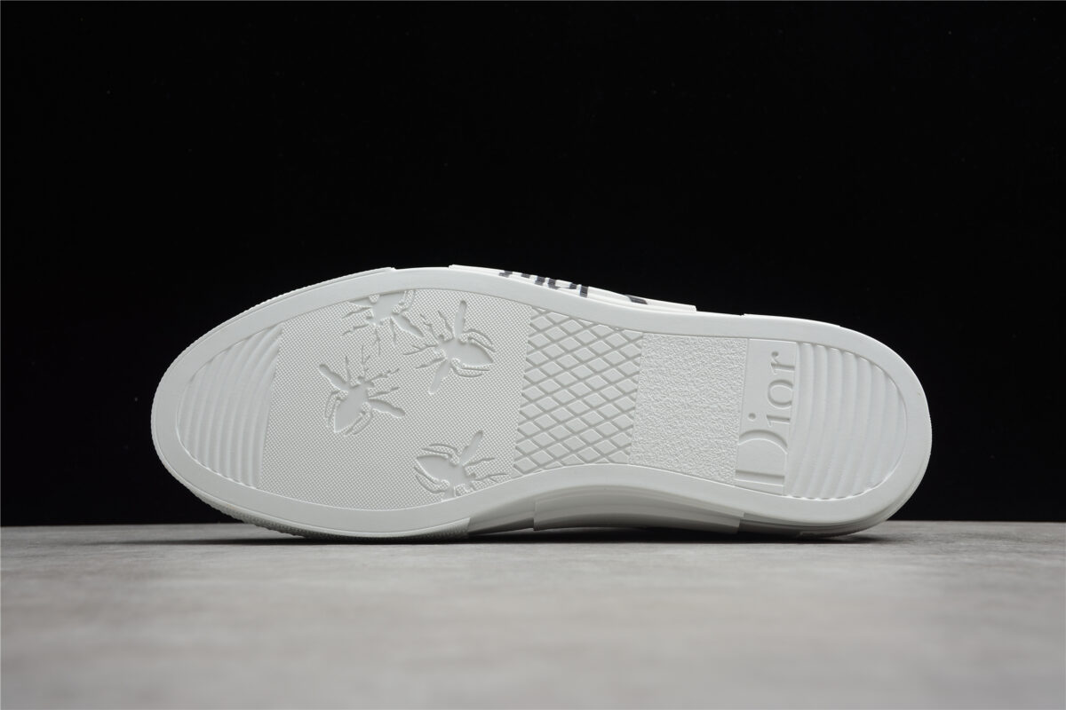 Dior B23 High-Top Sneaker – White Oblique with Skull Patch