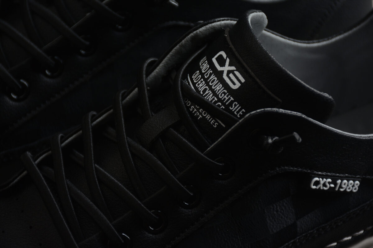 Dior Low-Top Sneaker – Black/White Contrast Sole