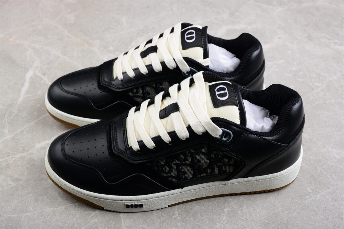 Dior B23 Oblique Low-Top Sneaker – Black with Gum Sole (Copy)