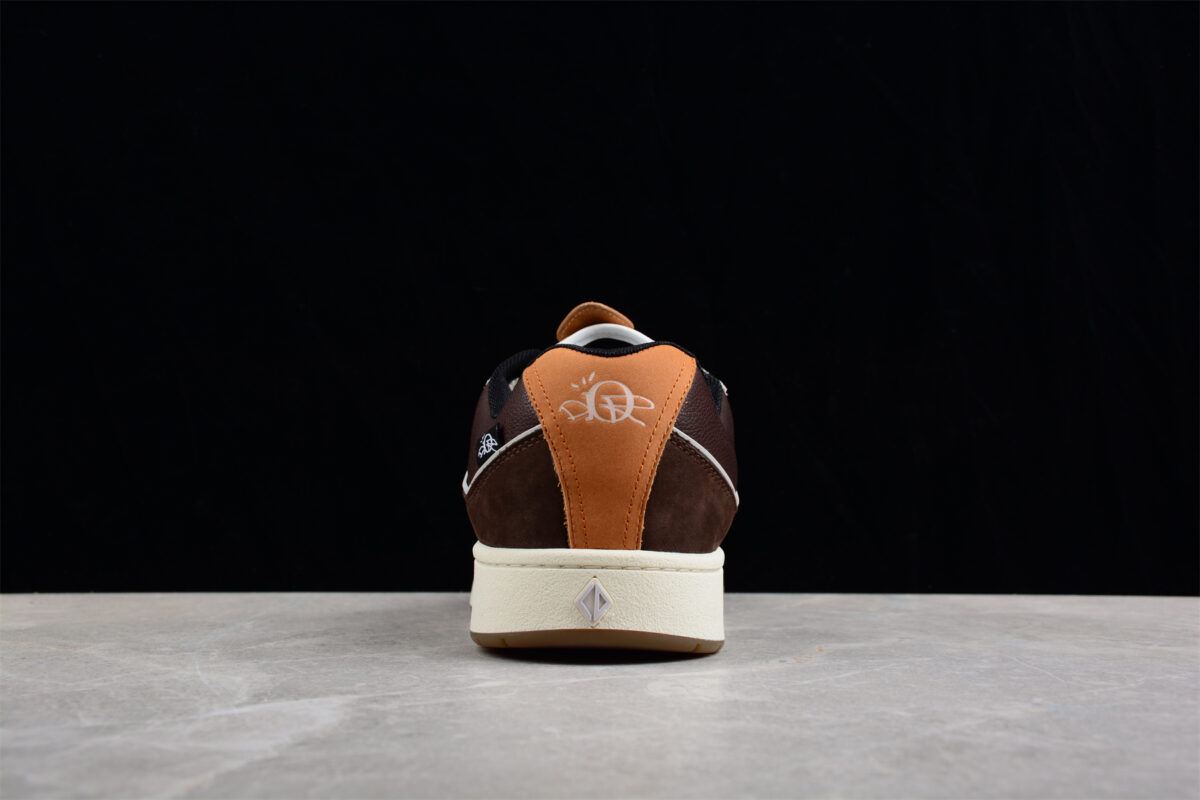 Dior B31 Low-Top Sneaker – Brown, Cream & Black