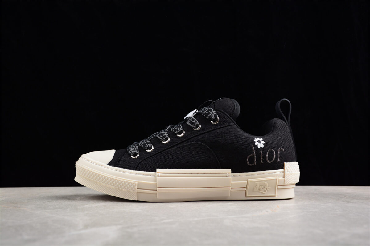 Dior B23 Oblique Low-Top Sneaker – Black with Gum Sole (Copy)