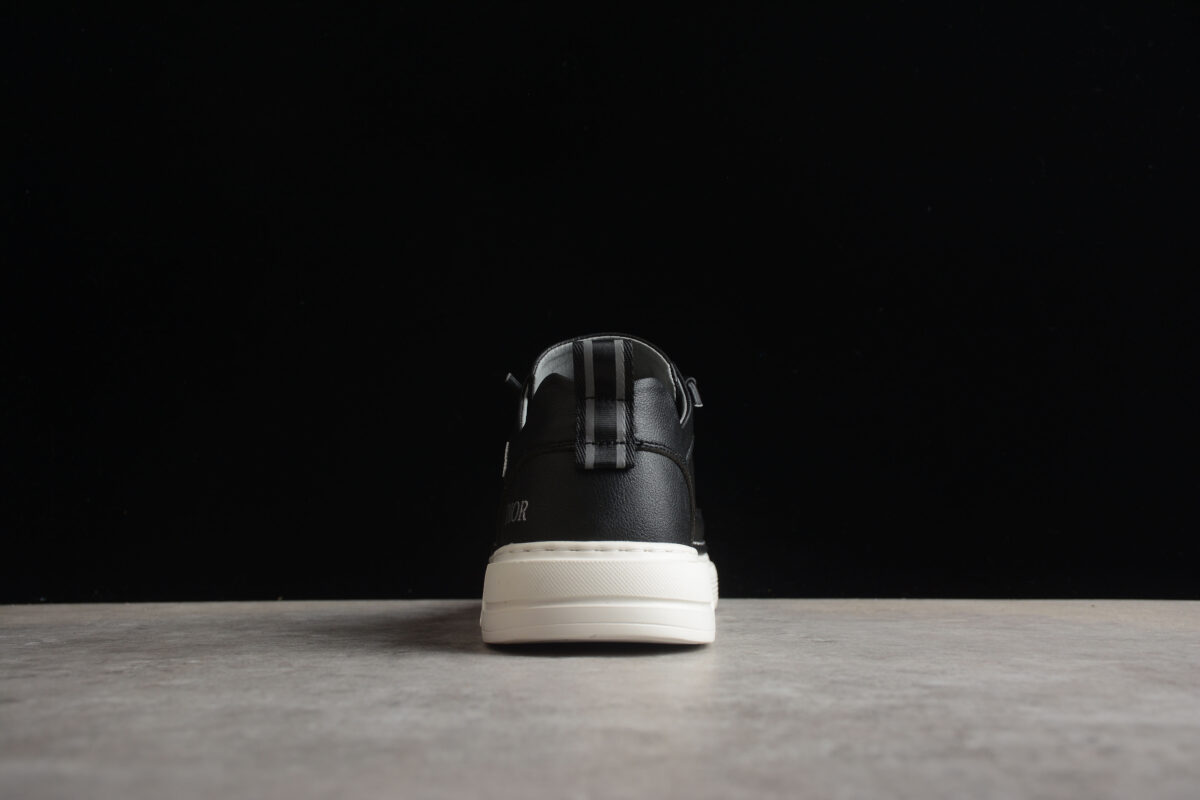 Dior Low-Top Sneaker – Black/White Contrast Sole