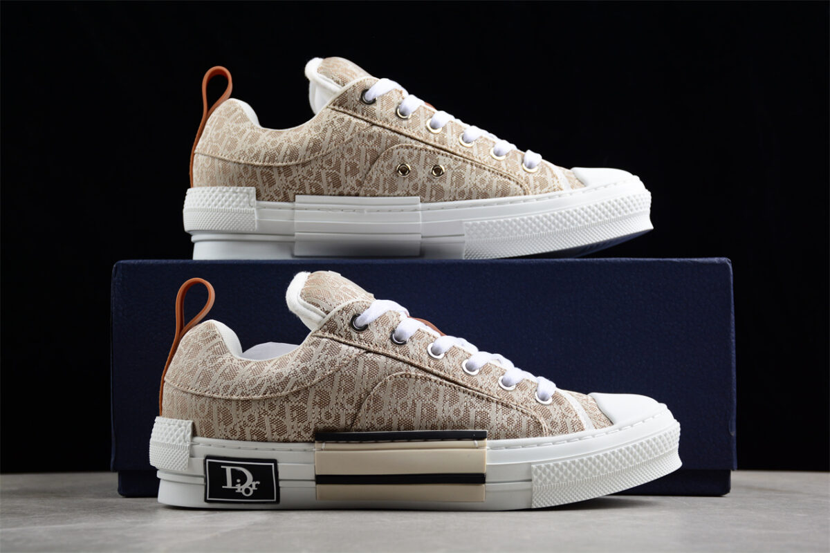 Dior B23 Oblique Low-Top Sneaker – Black with Gum Sole (Copy)