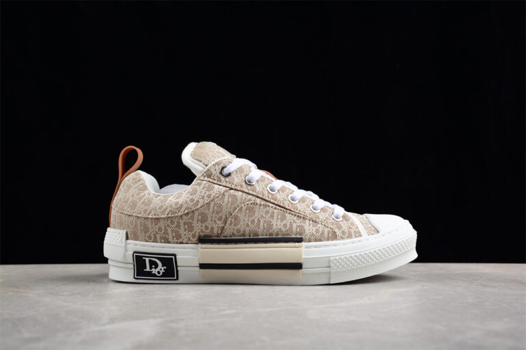 Dior B23 Oblique Low-Top Sneaker – Black with Gum Sole (Copy)