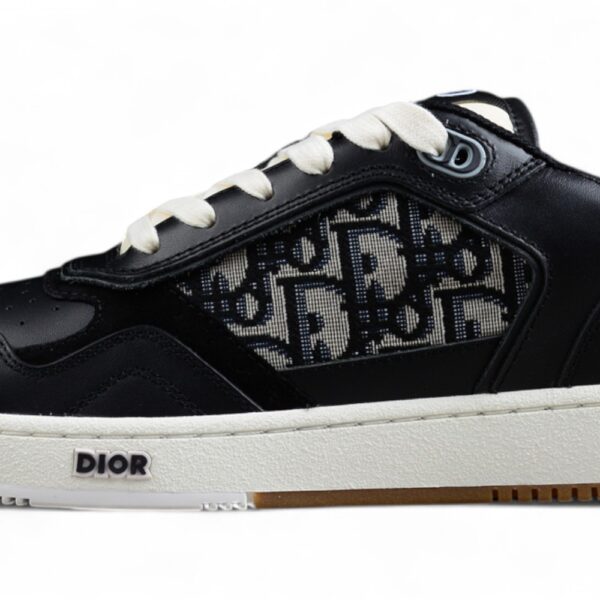 Dior B23 Oblique Low-Top Sneaker – Black with Gum Sole (Copy)