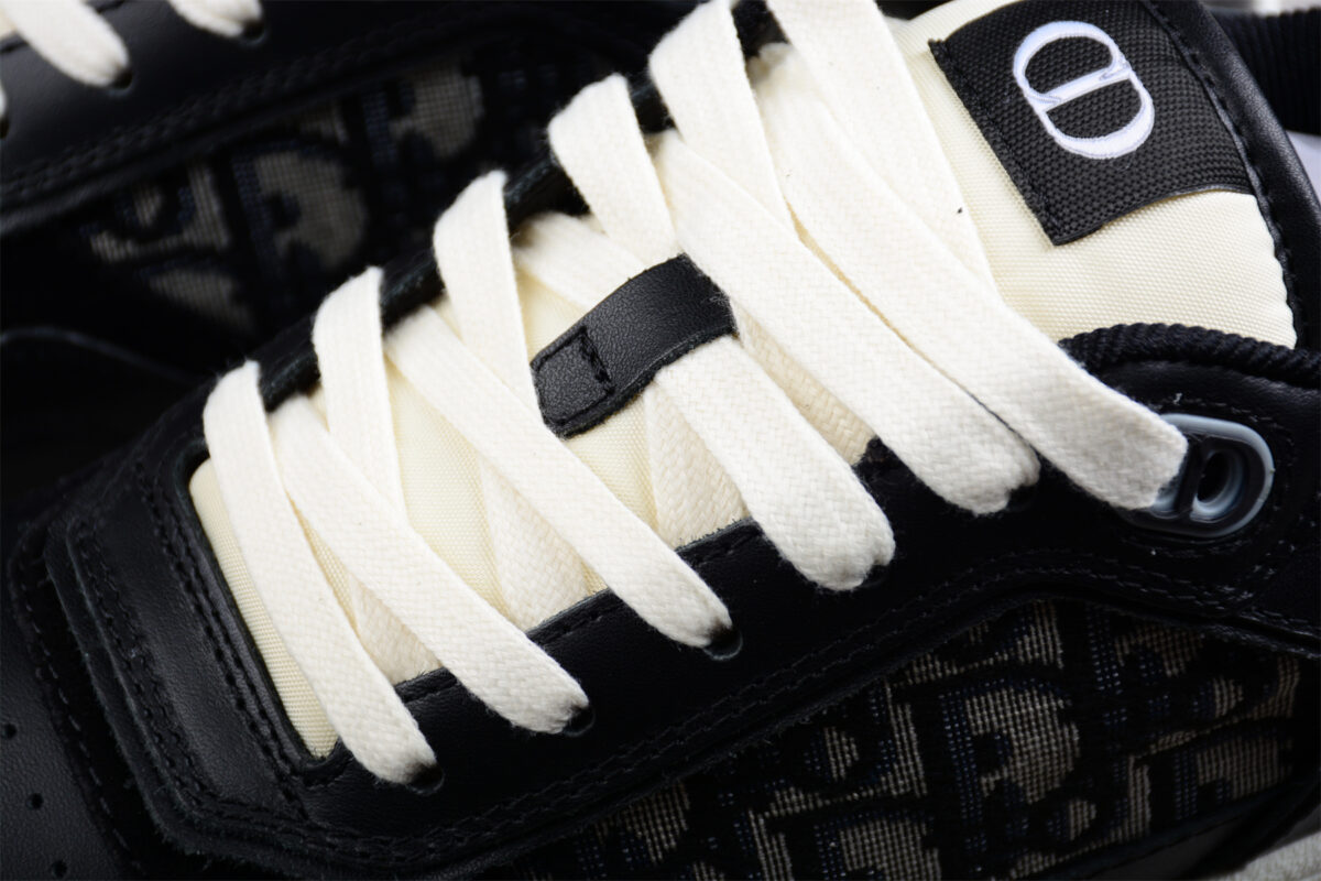 Dior B23 Oblique Low-Top Sneaker – Black with Gum Sole (Copy)
