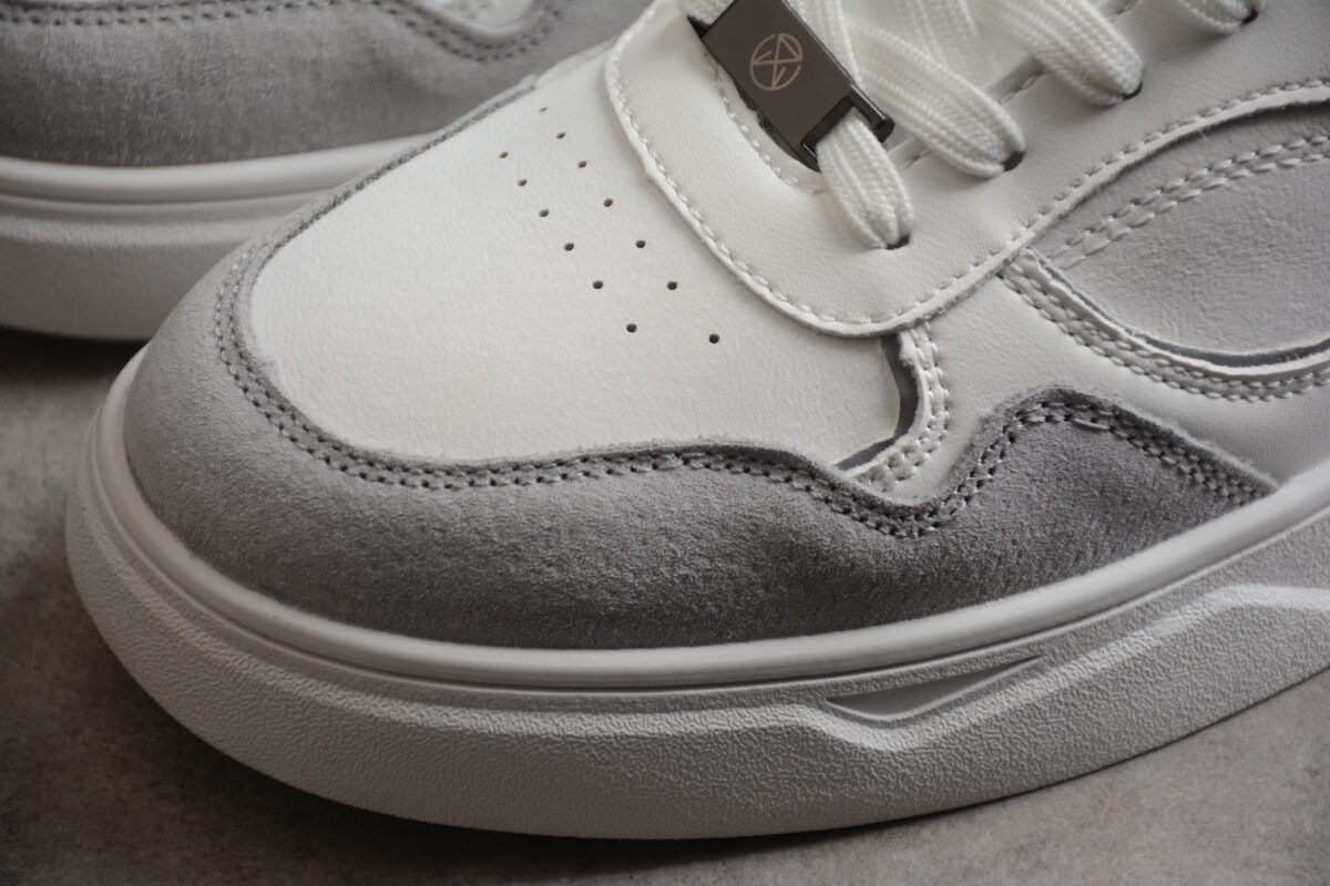 Dior B28 Low-Top Sneaker – White & Grey Leather/Suede