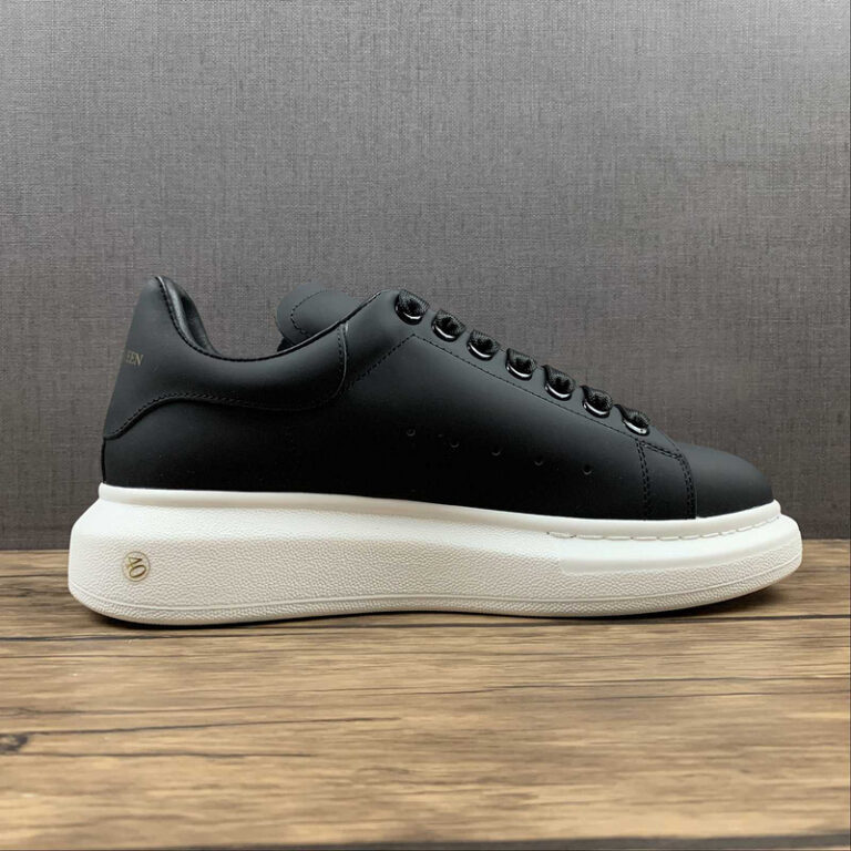 Alexander McQueen (Copy)