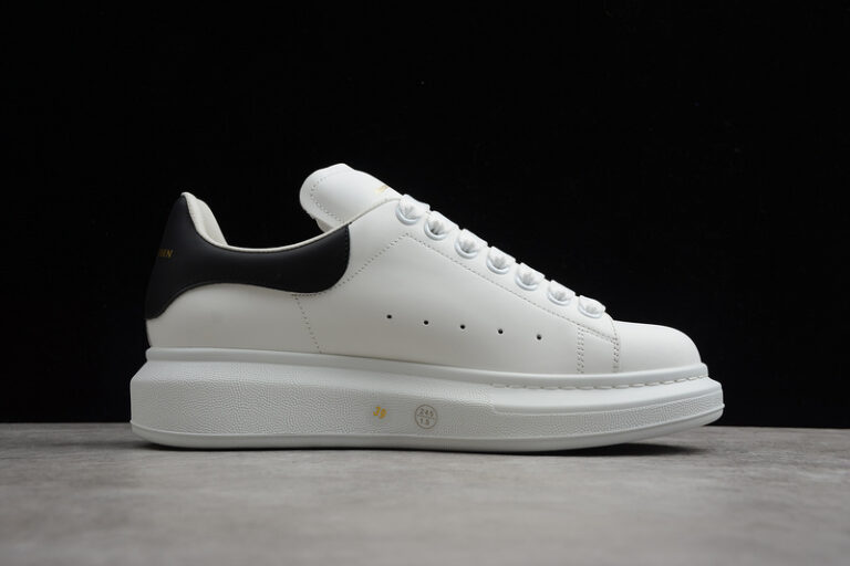 Alexander McQueen (Copy)