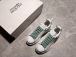 Alexander McQueen (Copy)