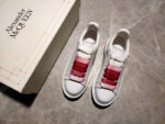 Alexander McQueen (Copy)