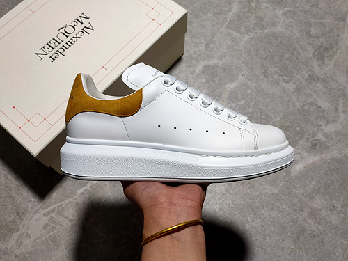 Alexander McQueen (Copy)