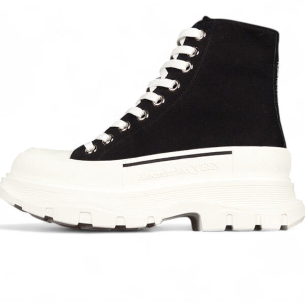 Alexander McQueen Tread Slick Boot – Black/White