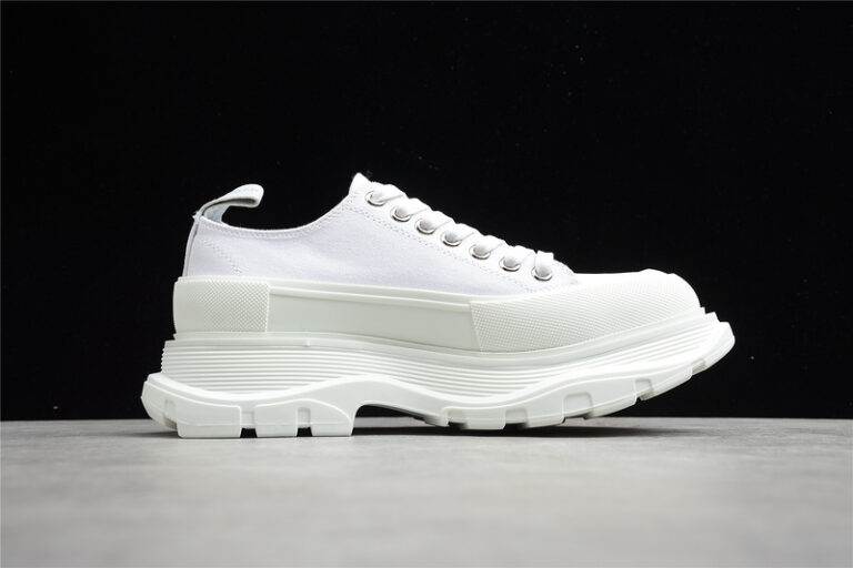 Alexander McQueen Tread Slick Low-Top Sneakers – All White