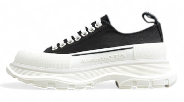 Alexander McQueen Tread Slick Low-Top Sneakers – Black & White