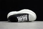 Alexander McQueen Tread Slick Low-Top Sneakers – Black/White