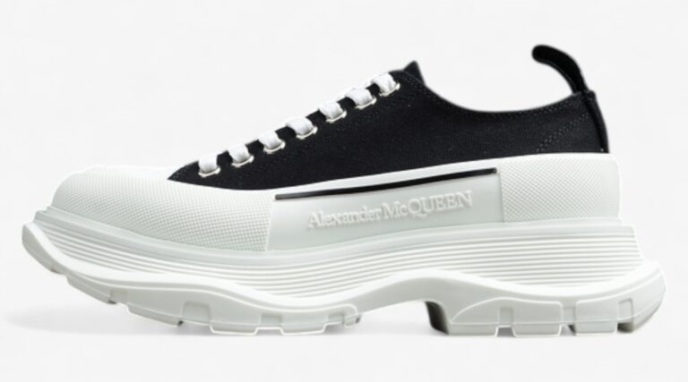 Alexander McQueen Tread Slick Low-Top Sneakers – Black/White