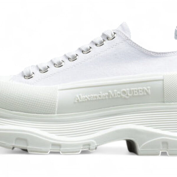 Alexander McQueen Tread Slick Low-Top Sneakers – White