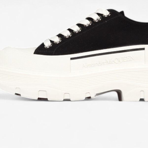 Alexander McQueen Sneaker (Copy)