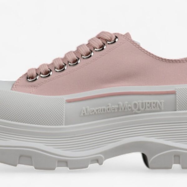 Alexander McQueen Tread Slick Low – Dusty Pink Canvas