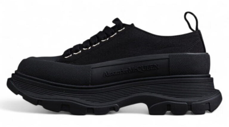 Alexander McQueen Tread Slick Low – Triple Black